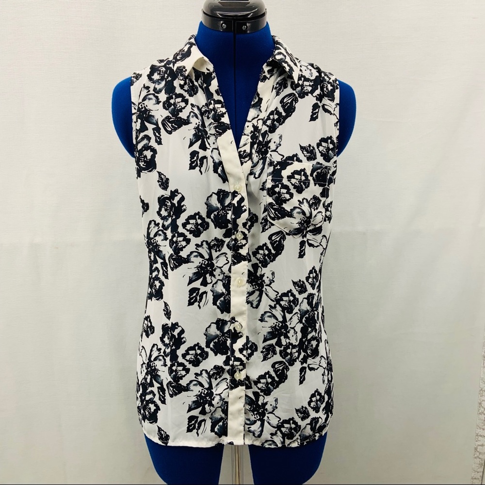 The Limited Ashton Shirt with Navy/Black Flowers